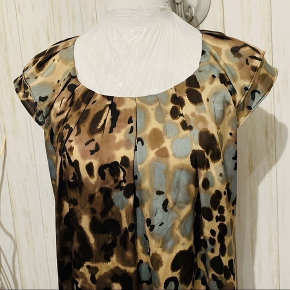 SIGNATURE by Larry Levine Animal Print Blouse - Picture 4 of 10